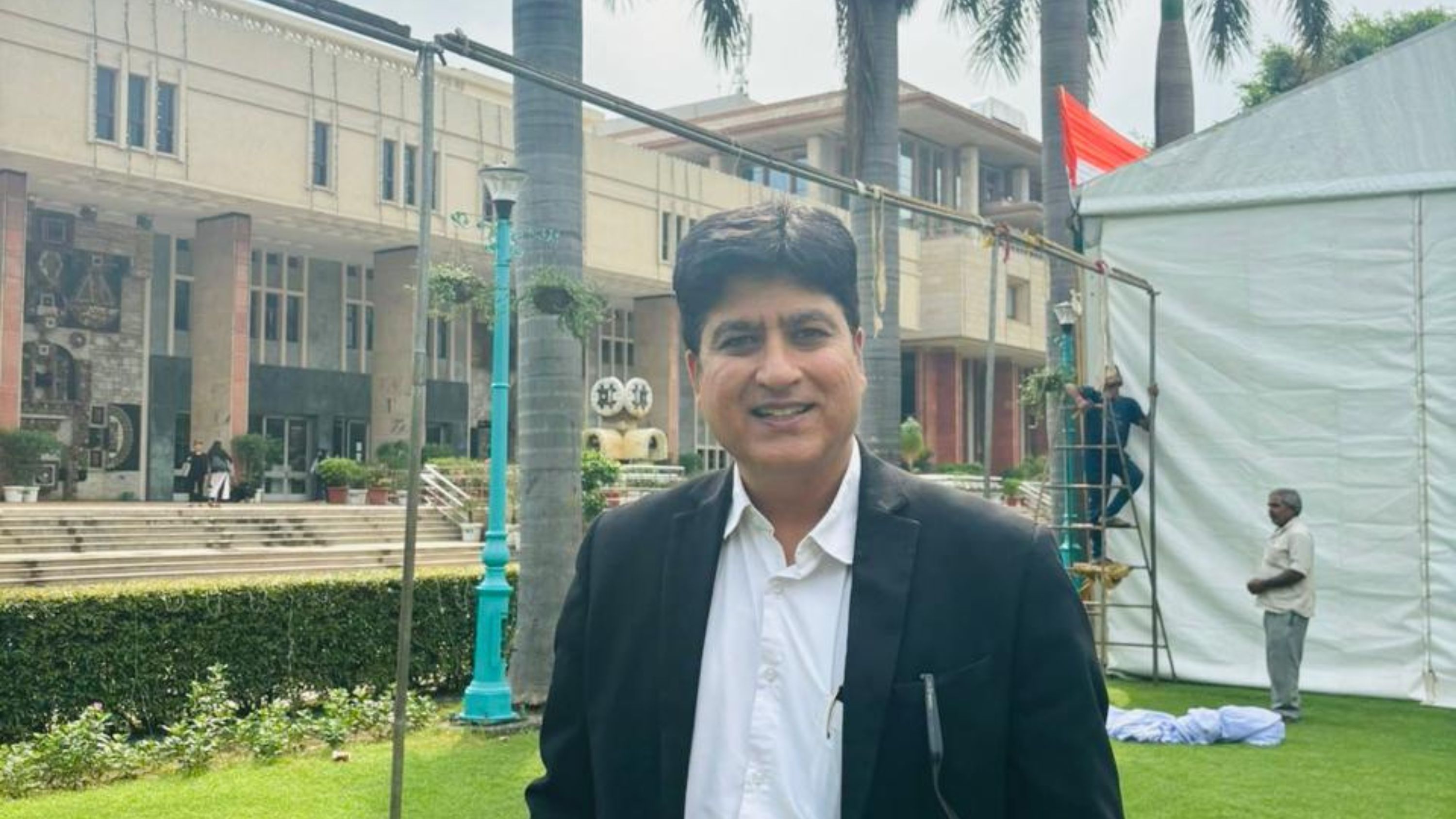 Top 10 Saket Court Lawyers